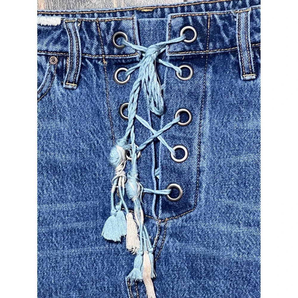 Free People Lace Up Denim‎ Micro Mini Skirt Blue Distressed Raw Hem Size 28 Boho